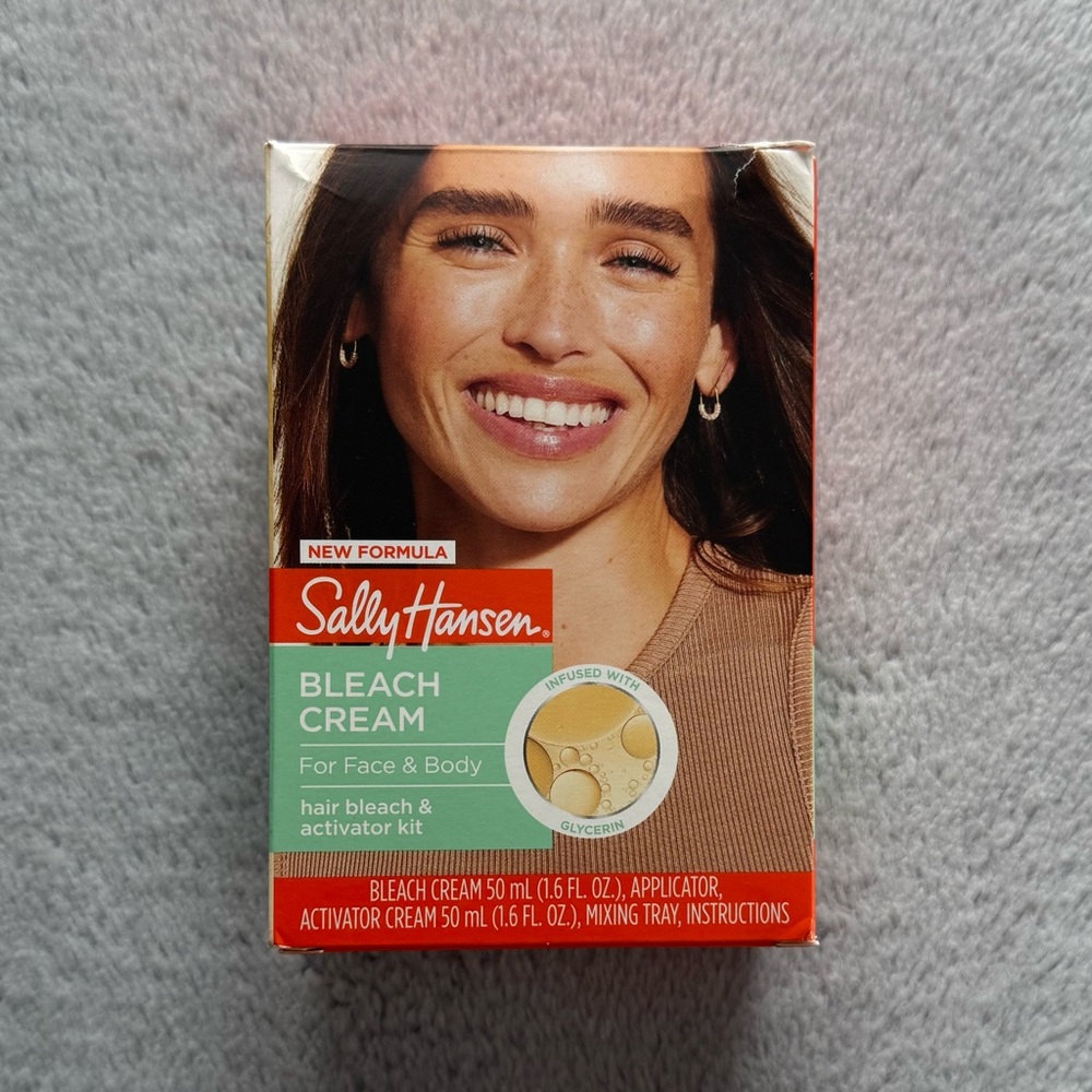 5/$25 🎆 NIB Sally Hansen Bleach Cream for Face & Body Kit